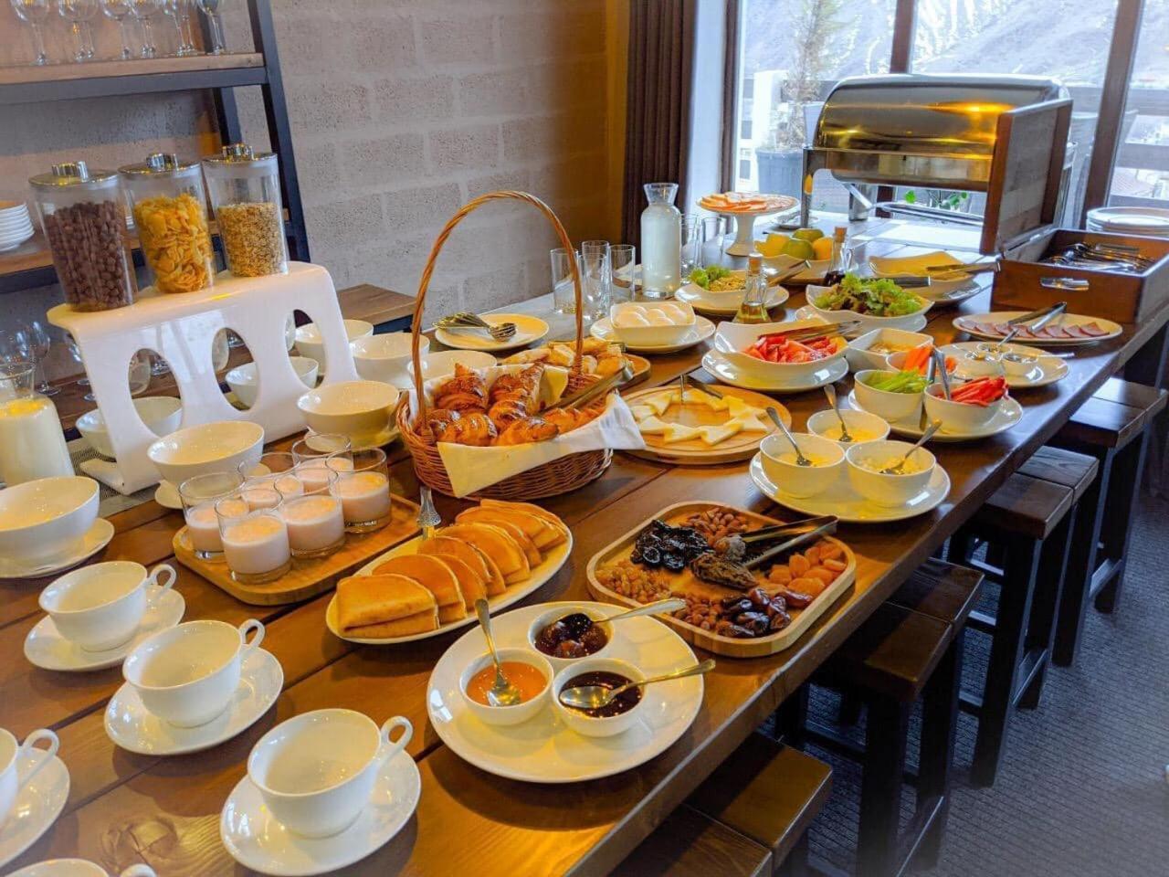 Alpine Lounge Boutique Hotel كازباجي المظهر الخارجي الصورة