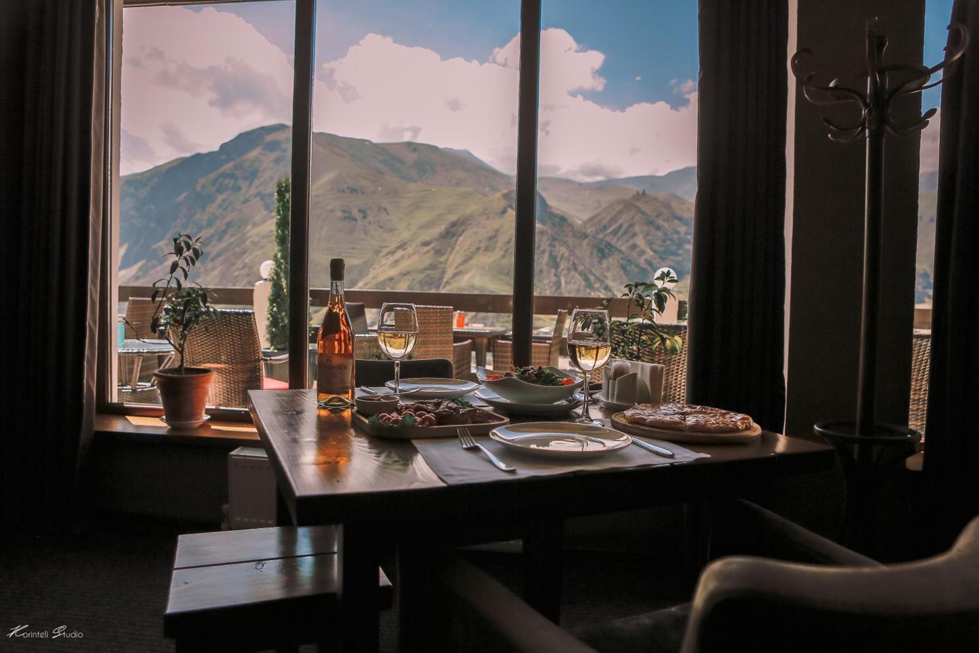 Alpine Lounge Boutique Hotel كازباجي المظهر الخارجي الصورة