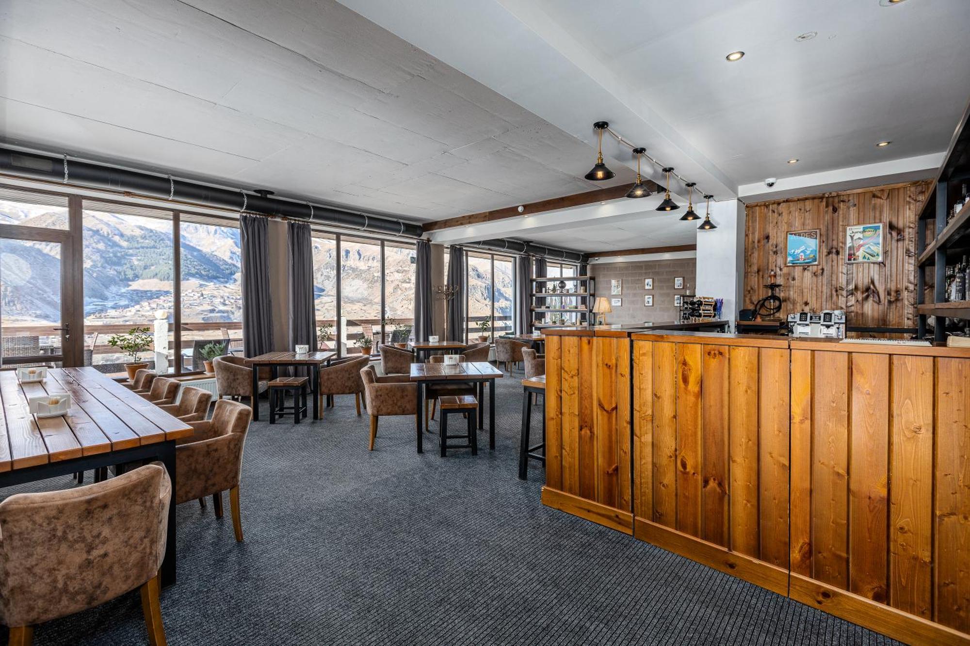 Alpine Lounge Boutique Hotel كازباجي المظهر الخارجي الصورة
